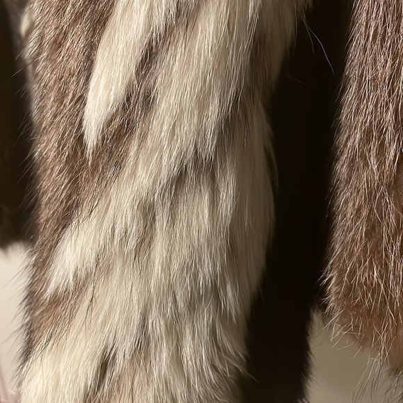 🍾HP🍾Furs by Michael From Worcester, Mass Fox Fur Coat Mint Condition & Bag - Picture 7 of 16